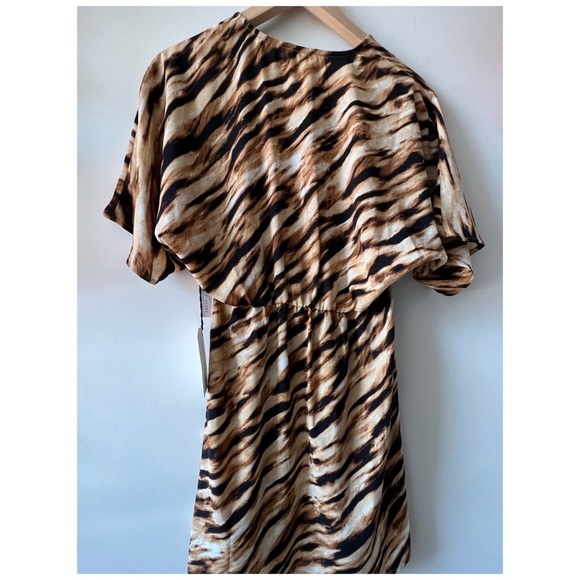 Leith V-Neck Dress NWT XS - Picture 2 of 5